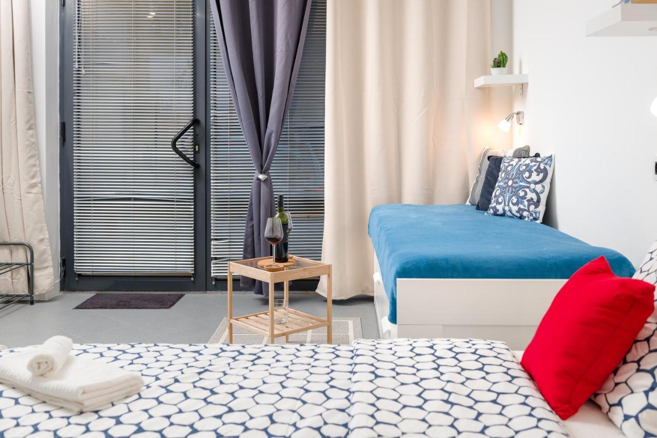 Studio Apartment Sesula Split Exterior photo